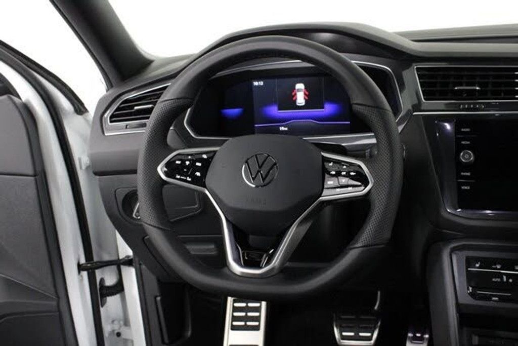 2023 VOLKSWAGEN Tiguan - photo 3