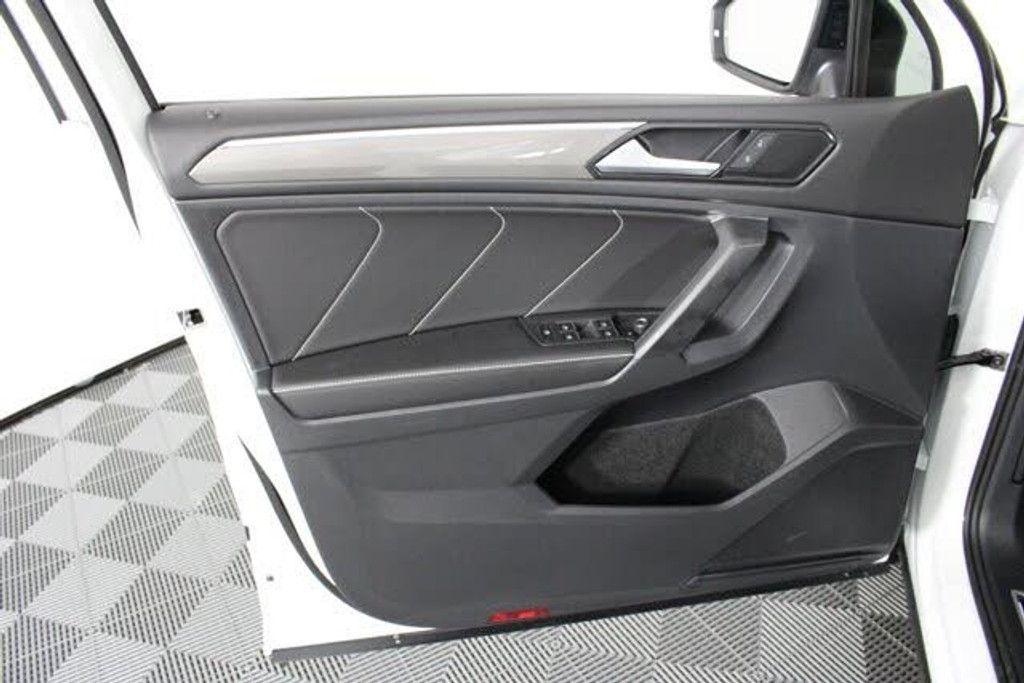 2023 VOLKSWAGEN Tiguan - photo 32