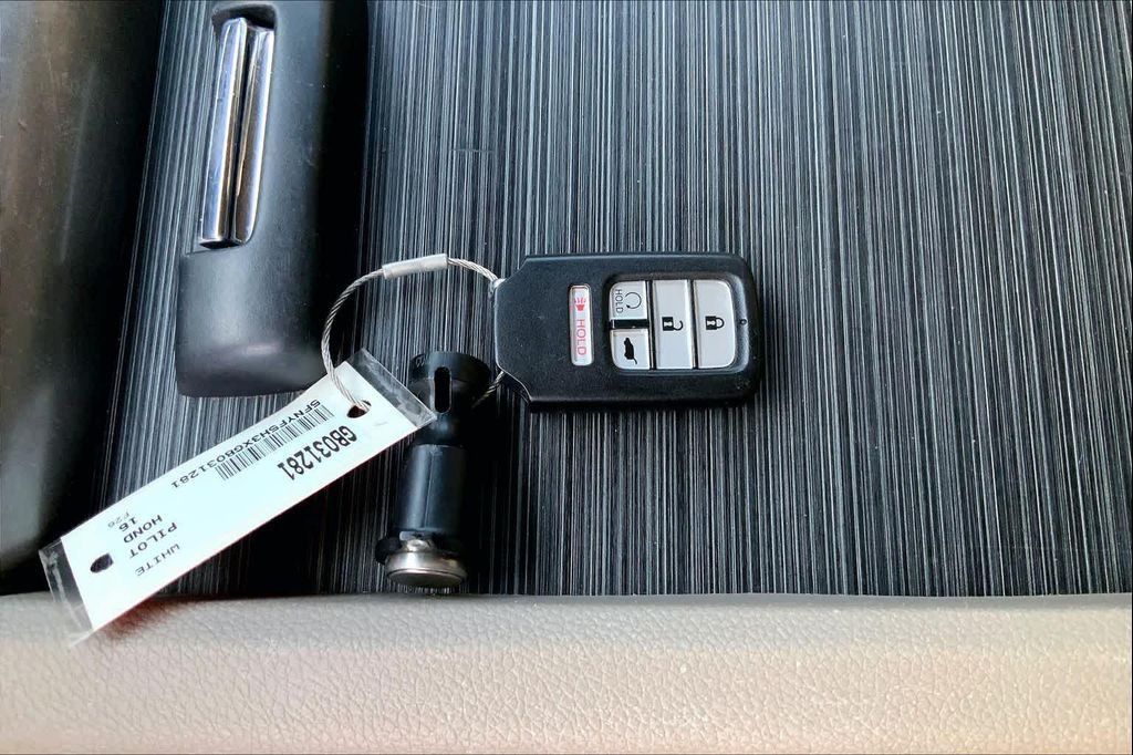 2016 HONDA Pilot - photo 13