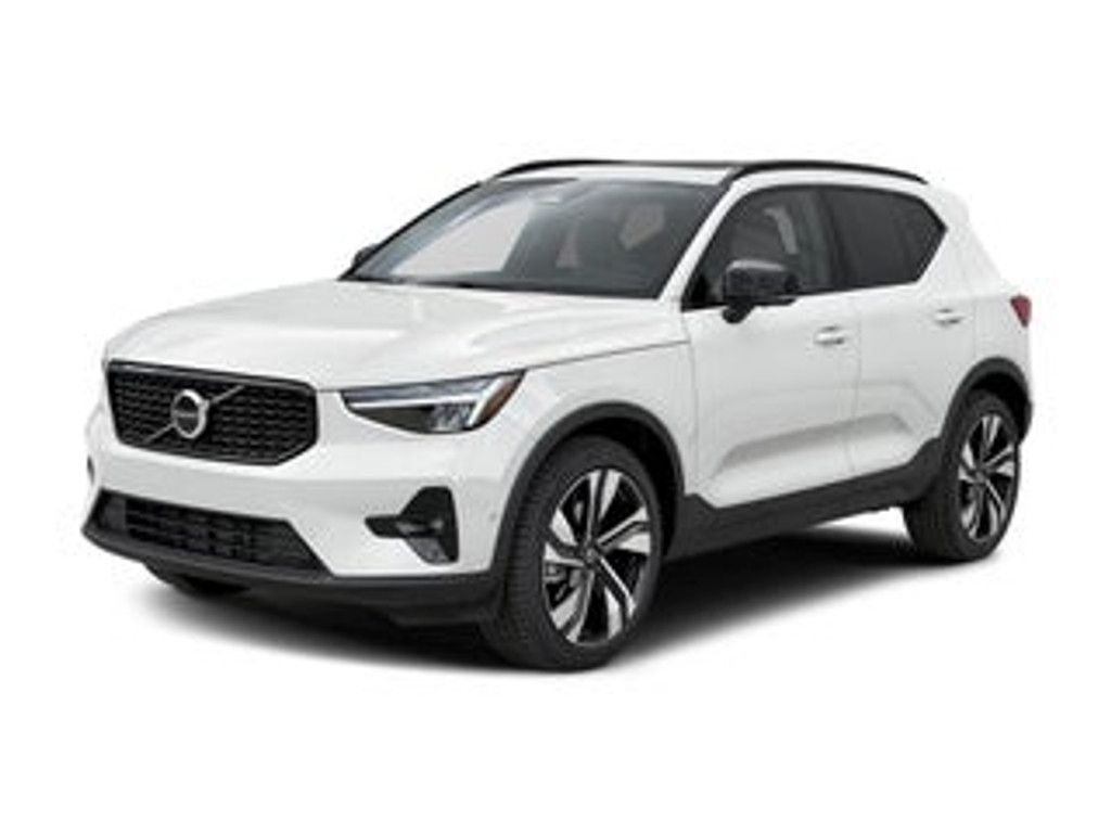 2026 Volvo XC40 Plus Dark