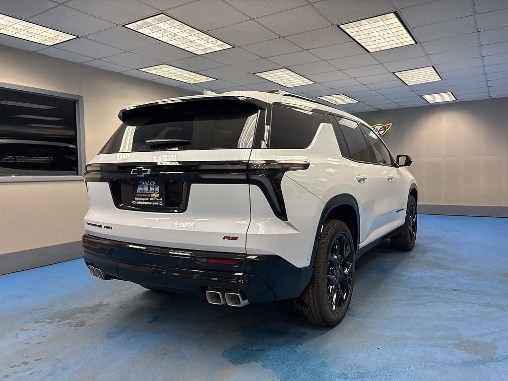 2026 CHEVROLET Traverse - photo 2