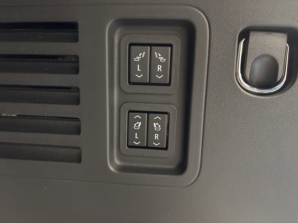 2026 CHEVROLET Traverse - photo 9
