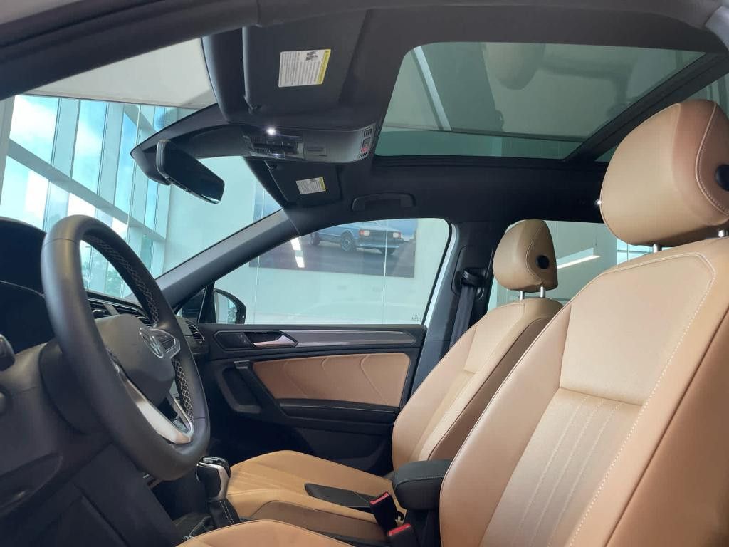 2023 VOLKSWAGEN Tiguan - photo 2