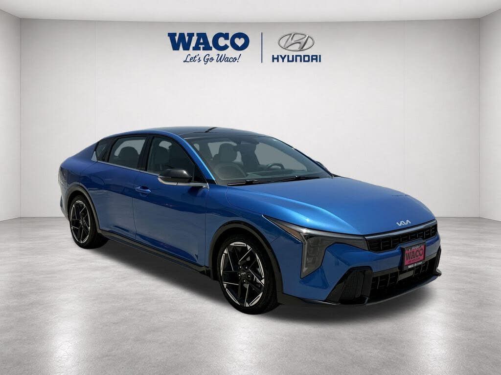 2025 Kia K4 GT Line