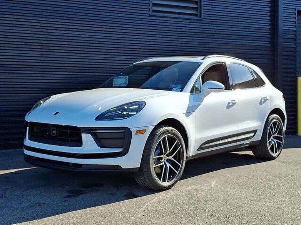 2026 Porsche Macan T