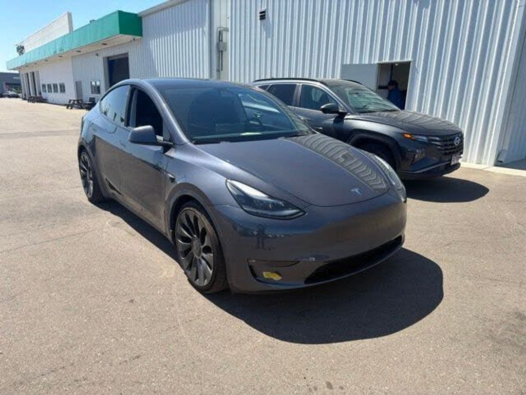 2022 TESLA Model Y - main photo