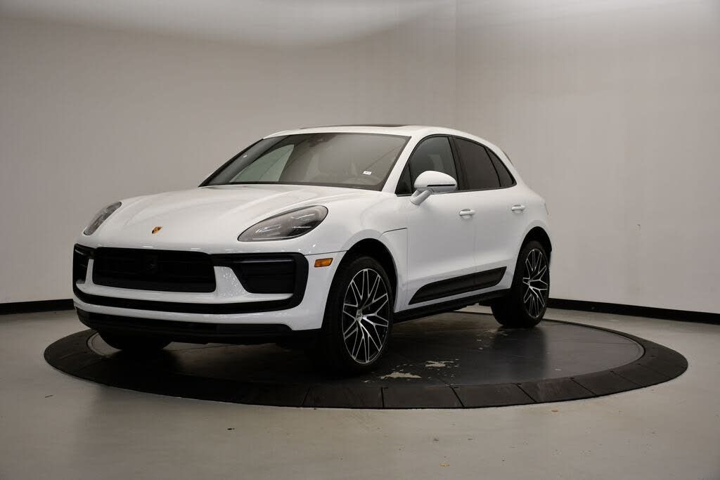 2026 Porsche Macan T