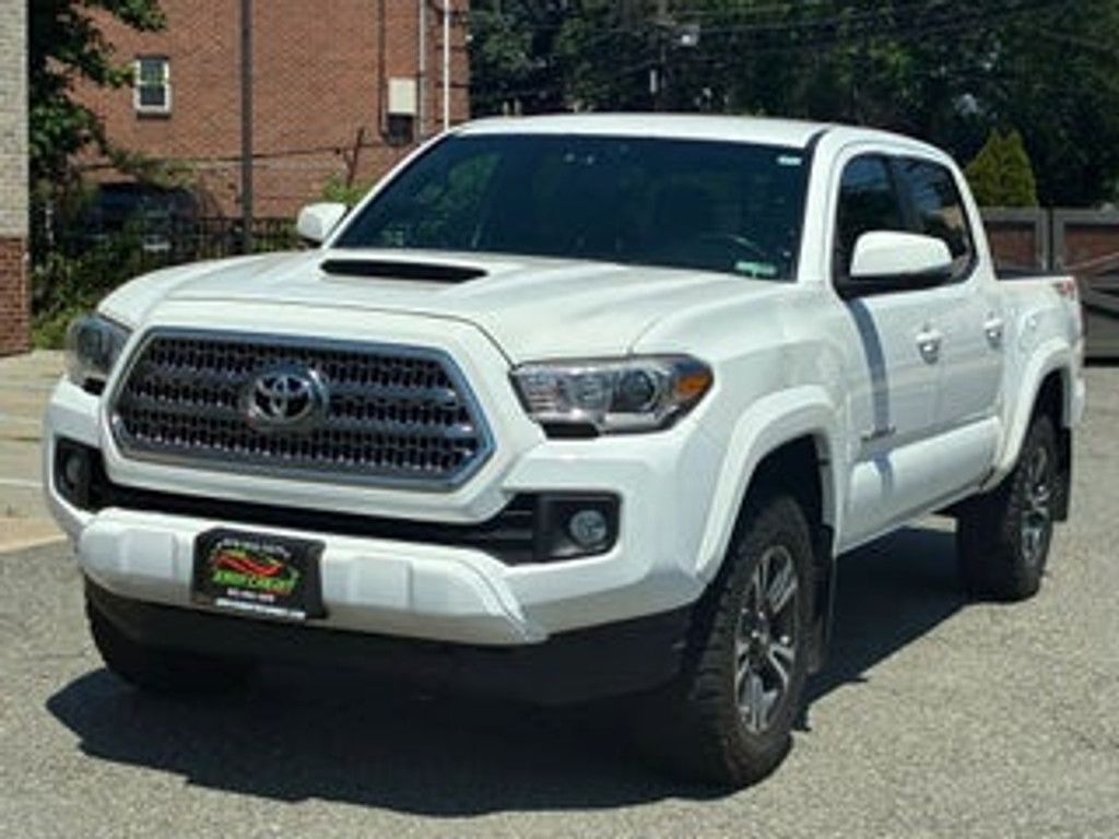 2016 Toyota Tacoma SR SR5 TRD