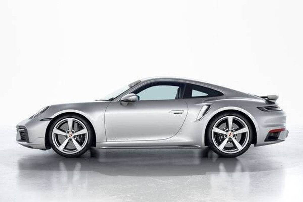 2025 Porsche 911 Turbo S