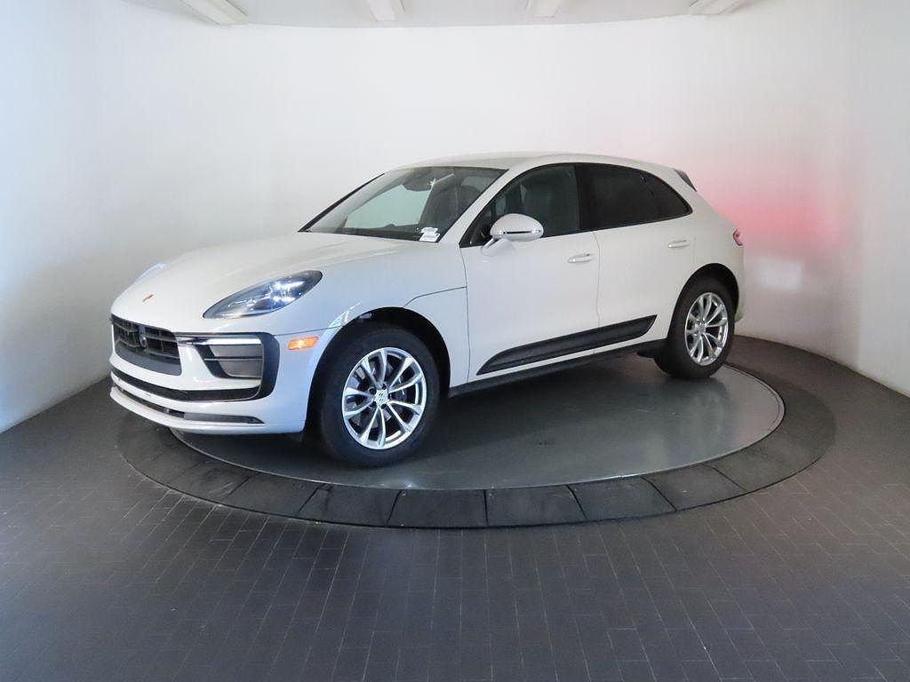 2024 Porsche Macan T
