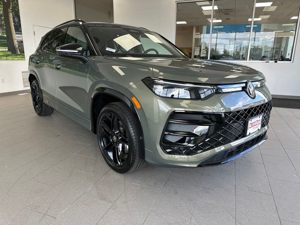 2026 Volkswagen Tiguan 4Motion SE R
