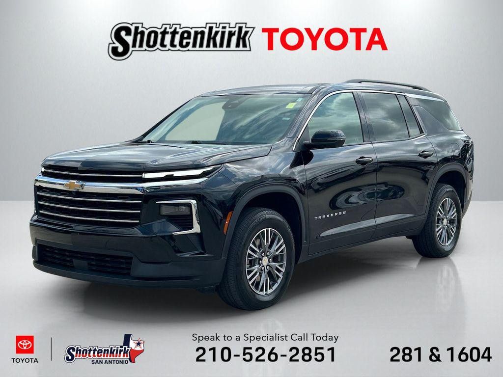2025 Chevrolet Traverse LT