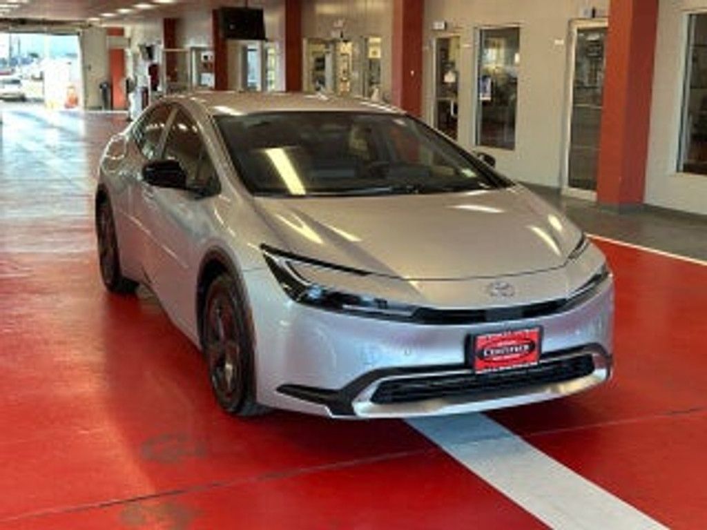 2023 TOYOTA Prius - photo 2