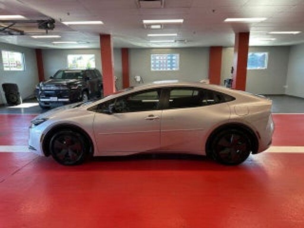 2023 TOYOTA Prius - photo 6