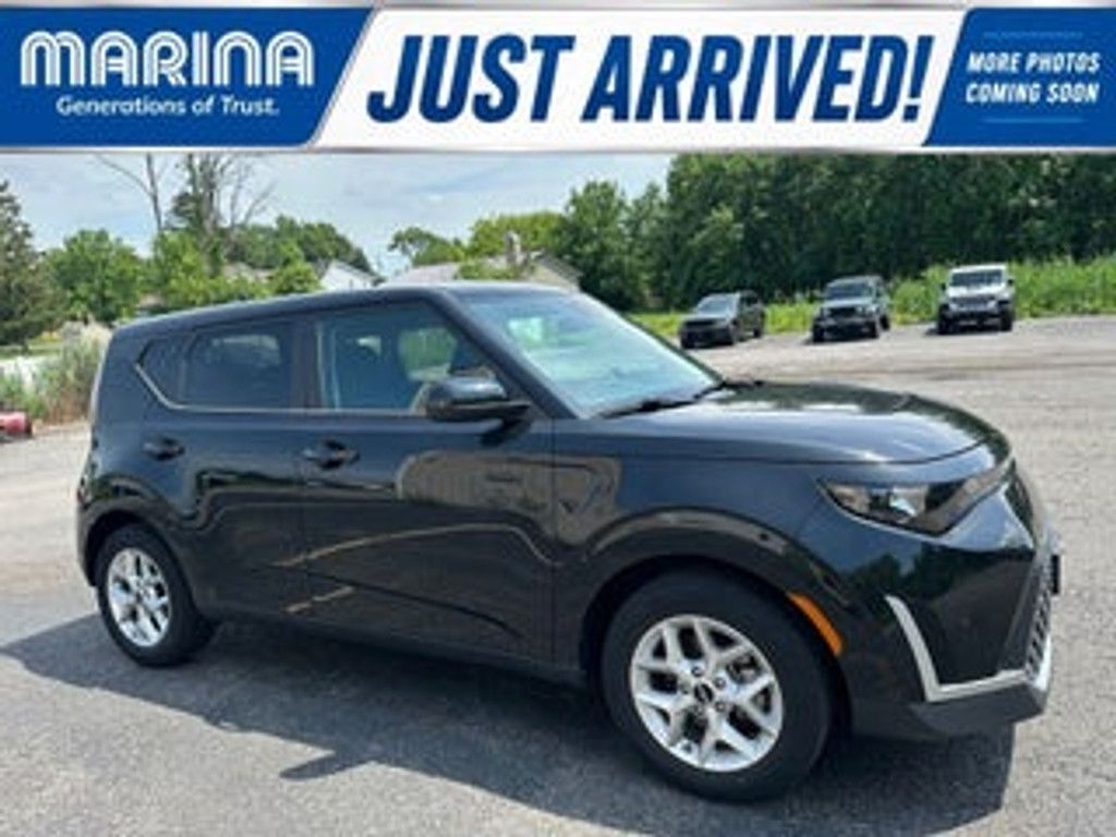 2023 Kia Soul LX S