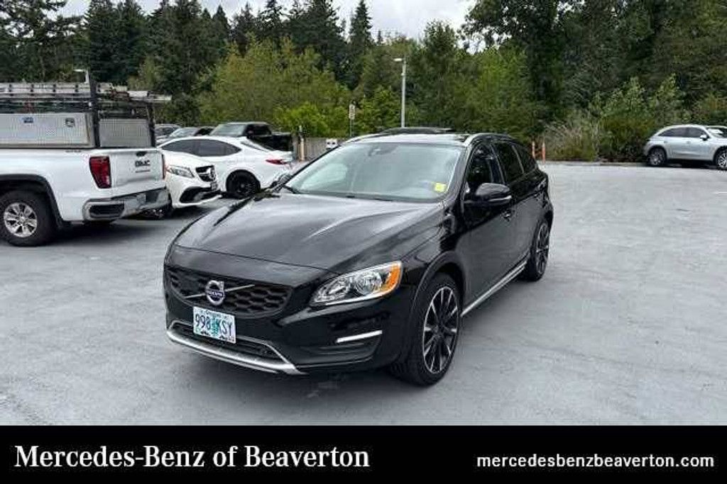 2018 Volvo V60CC Premier