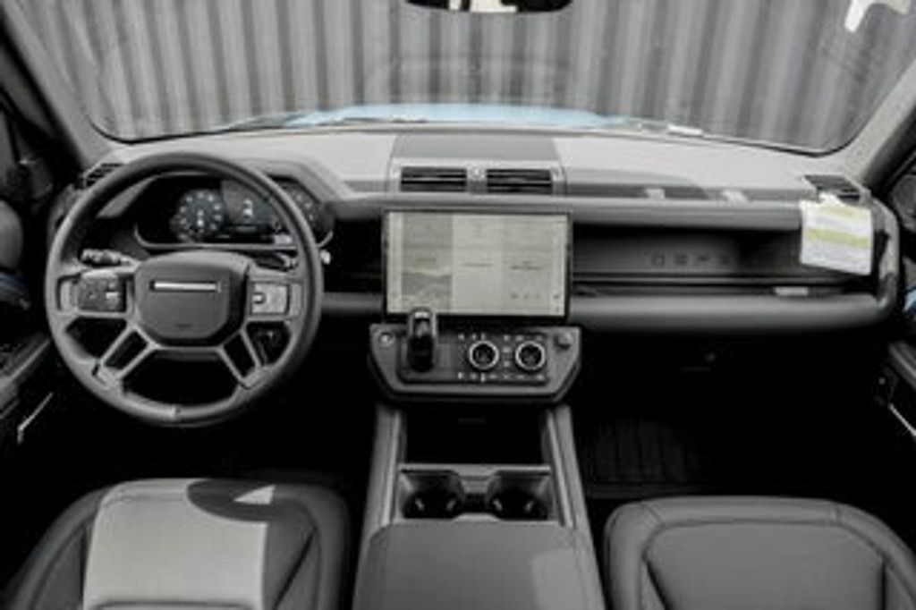 2026 LAND ROVER Defender - photo 20