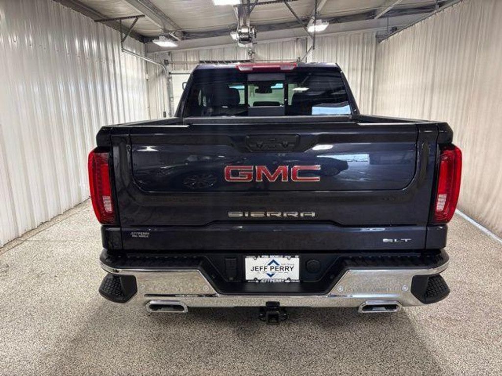 2025 GMC Sierra - photo 9