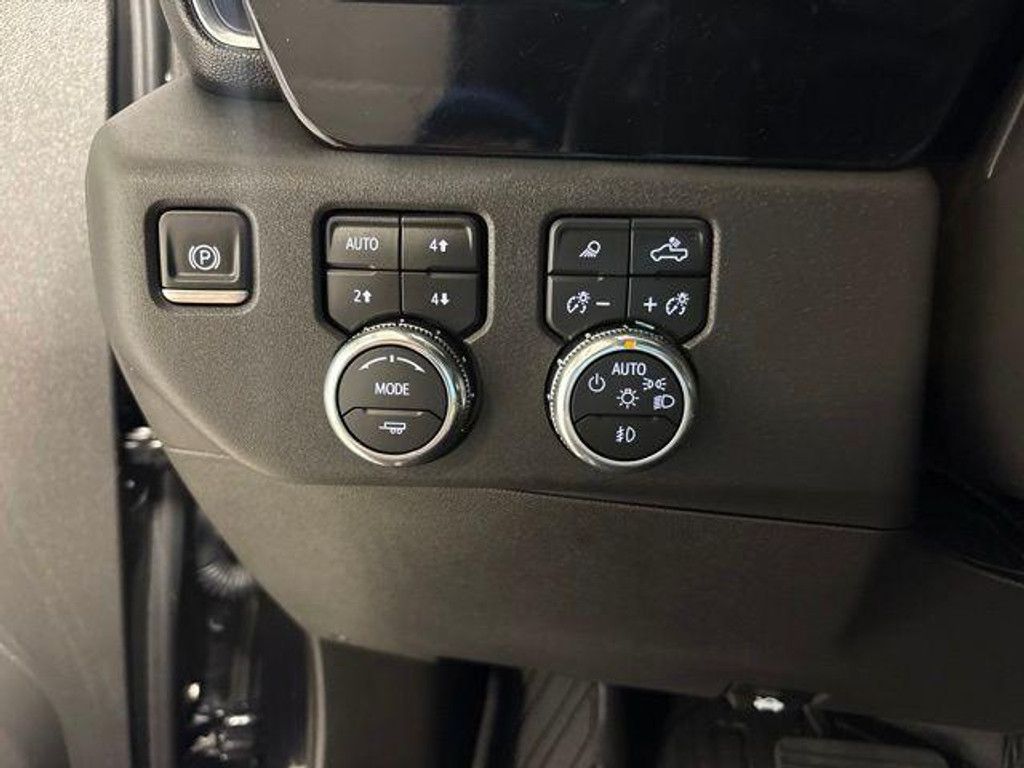 2025 GMC Sierra - photo 29