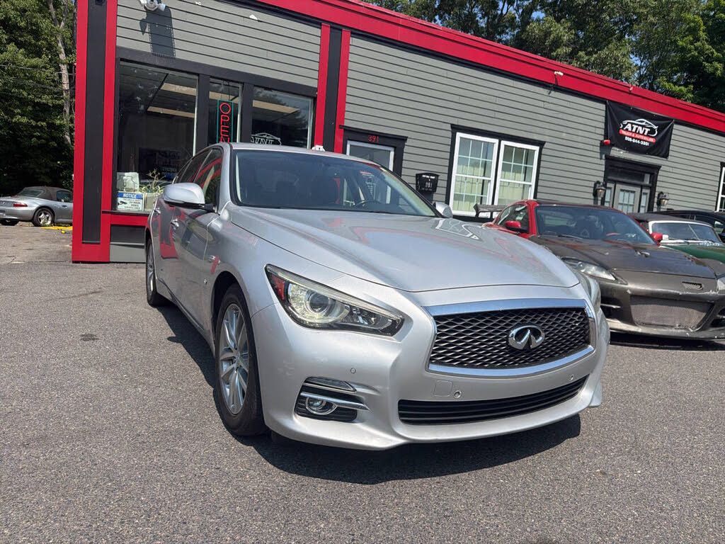 2015 Infiniti Q50 Base