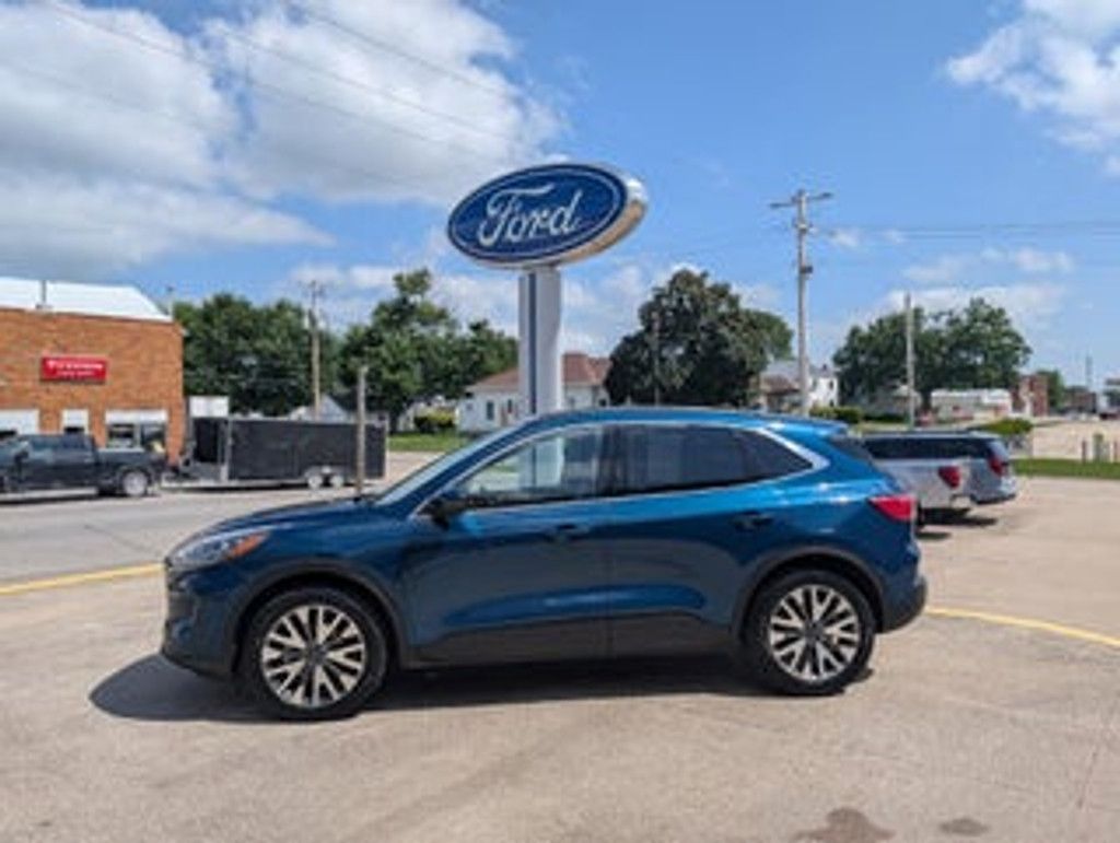 2020 Ford Escape Titanium