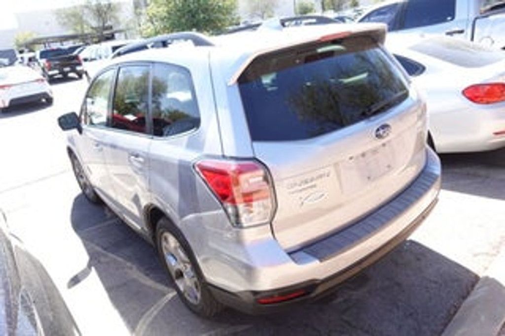 2017 Subaru Forester Touring ES Navi