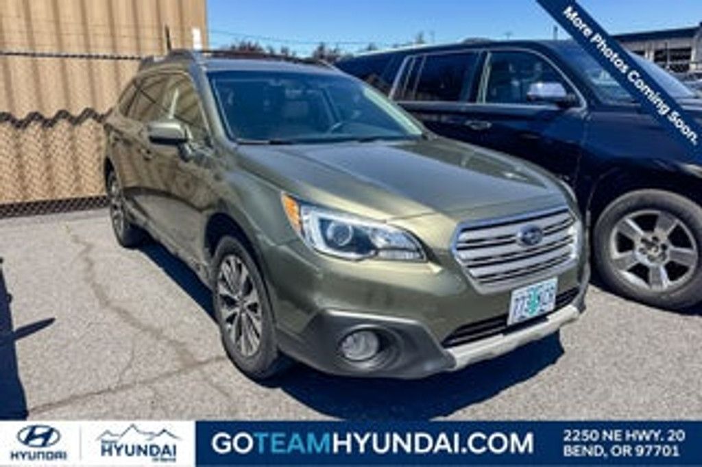 2017 Subaru Outback Limited M R