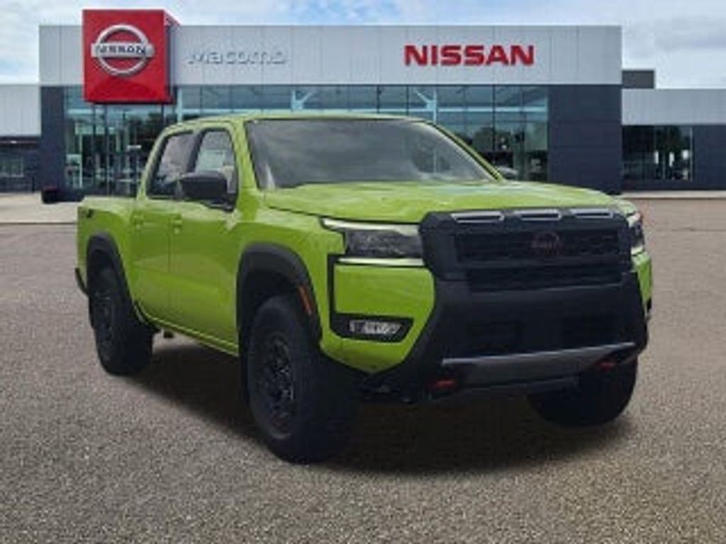 2026 Nissan Frontier SV