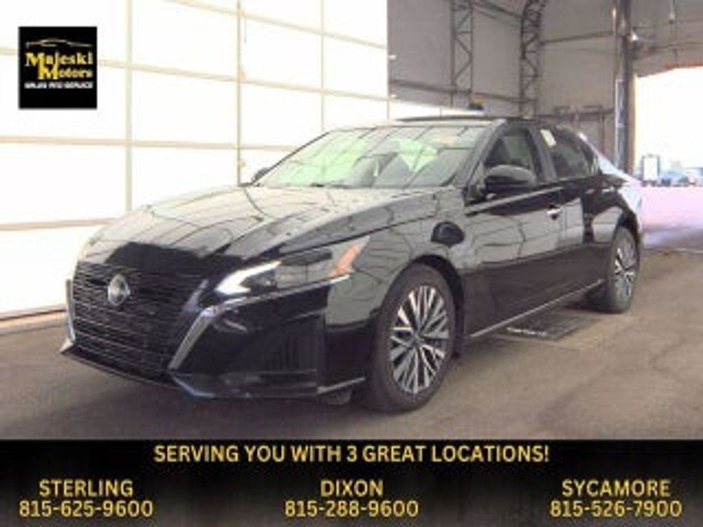 2023 Nissan Altima SV