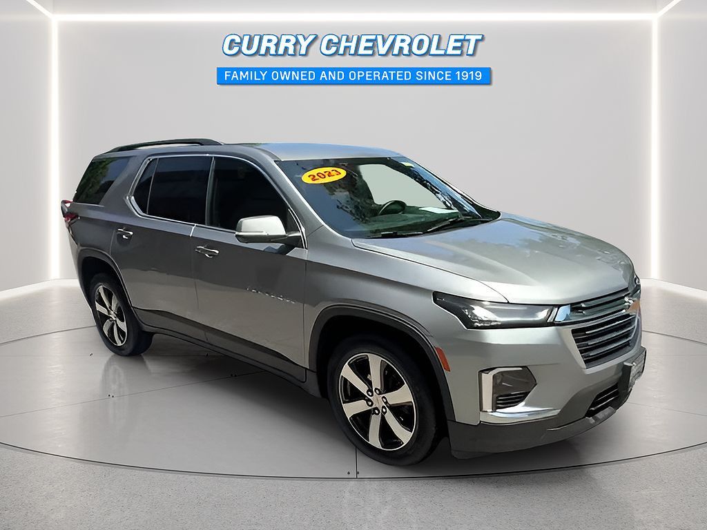 2023 Chevrolet Traverse LT