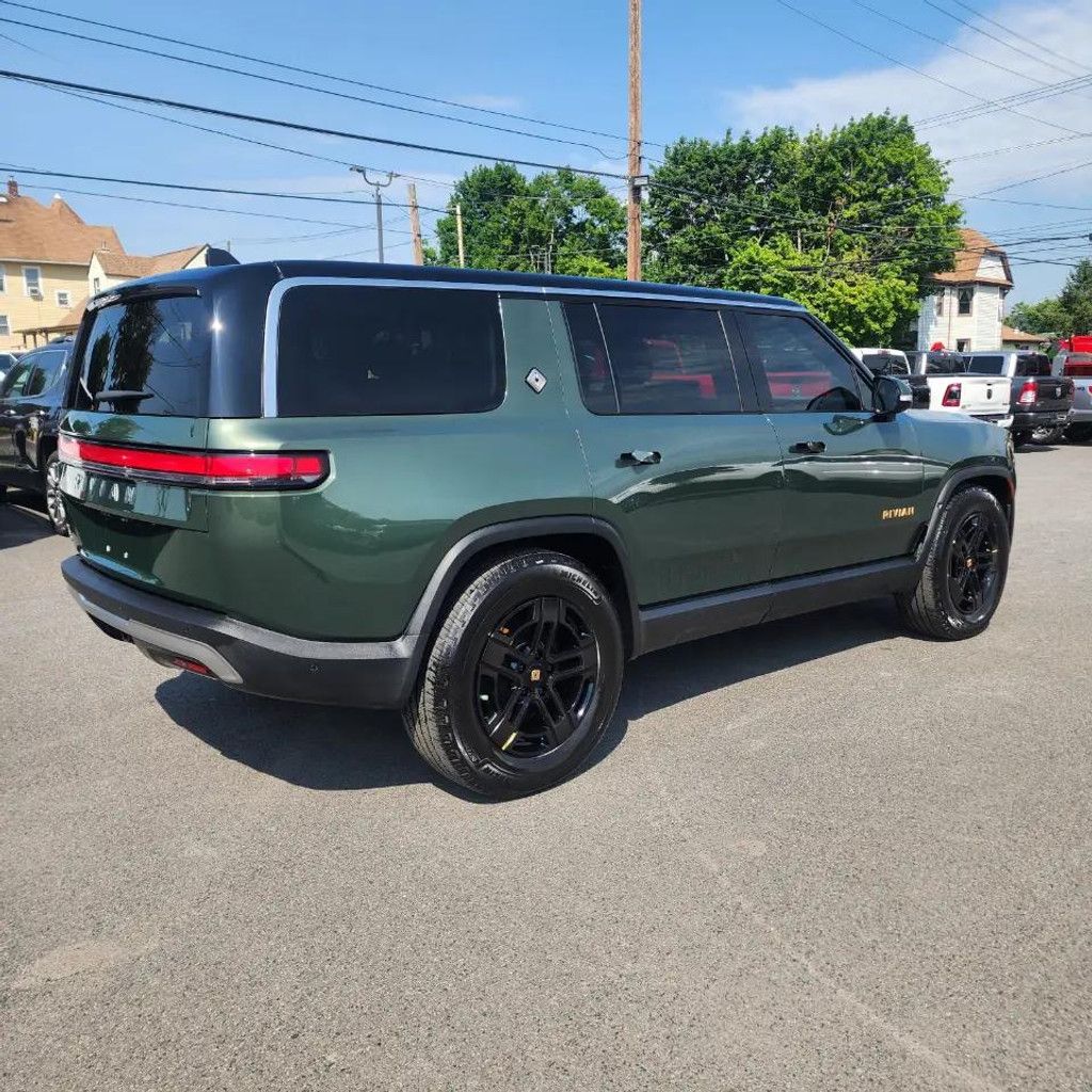 2023 RIVIAN R1S - photo 9