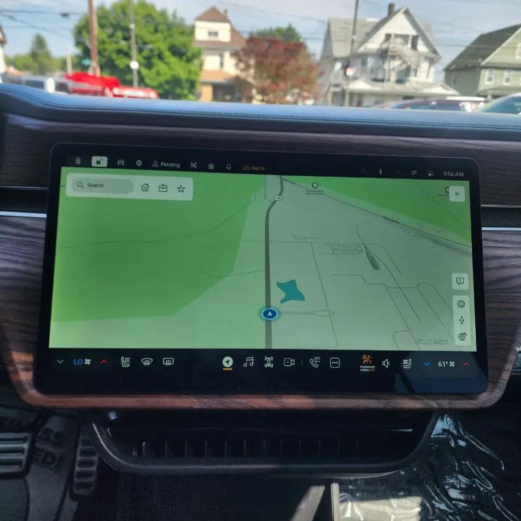 2023 RIVIAN R1S - photo 25