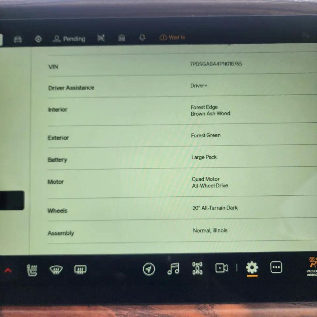 2023 RIVIAN R1S - photo 27