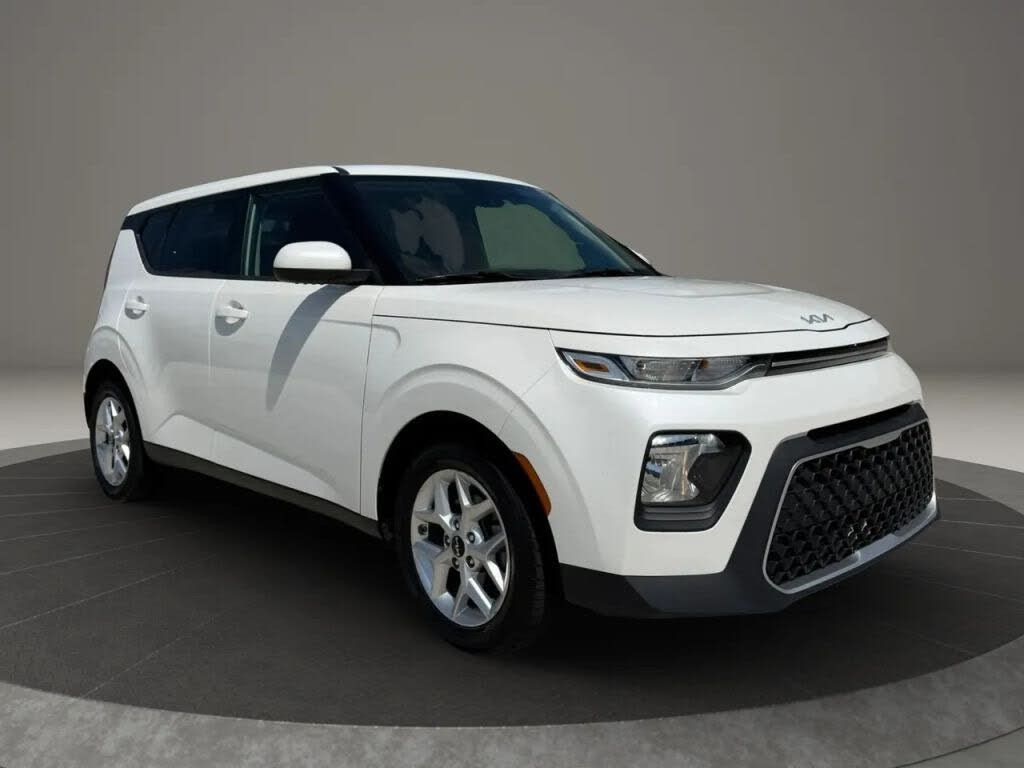 2022 Kia Soul LX S X