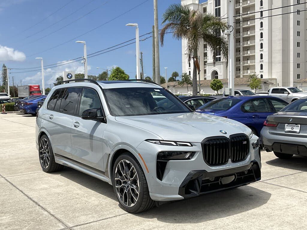 2027 BMW X7 M60I