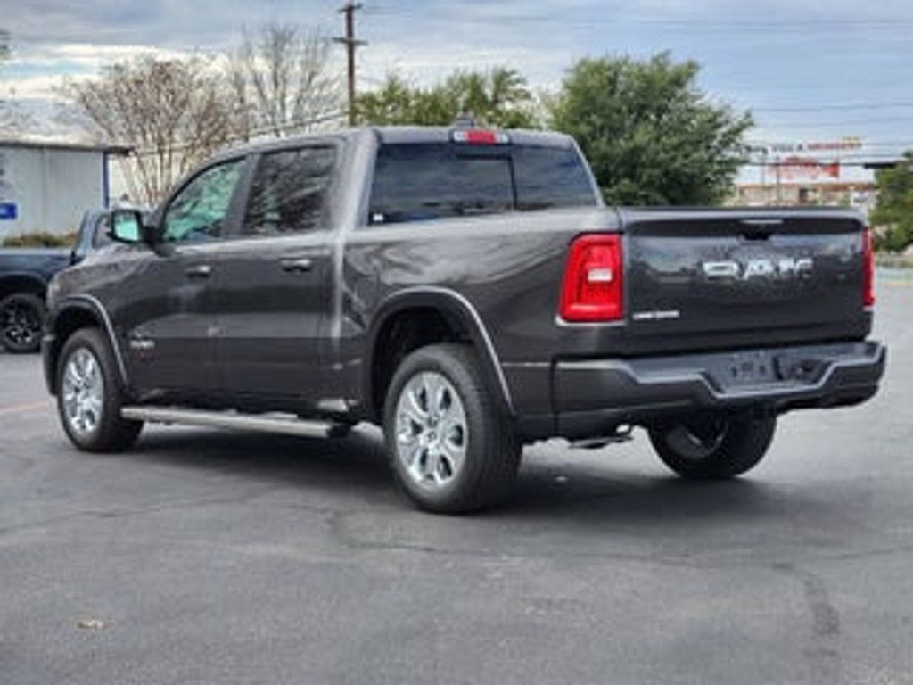 2026 RAM 1500 - photo 9