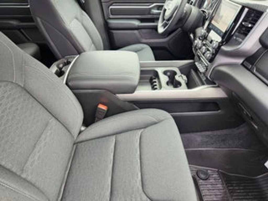 2026 RAM 1500 - photo 21