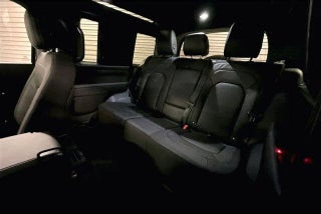 2026 LAND ROVER Defender - photo 9