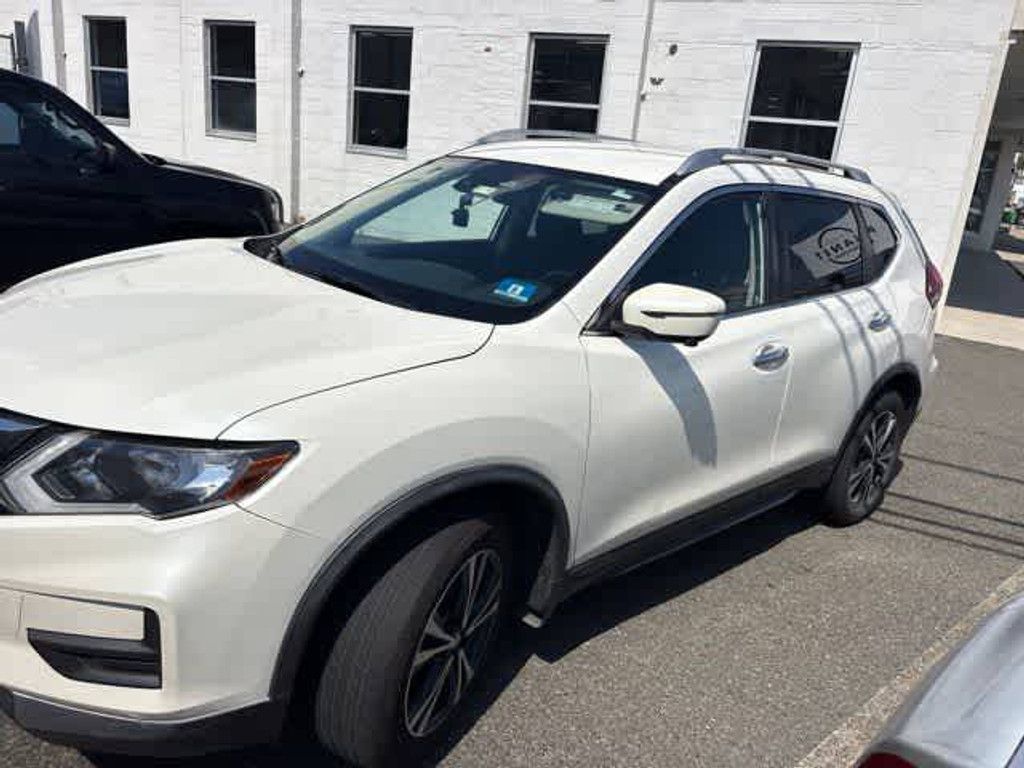 2020 Nissan Rogue SV