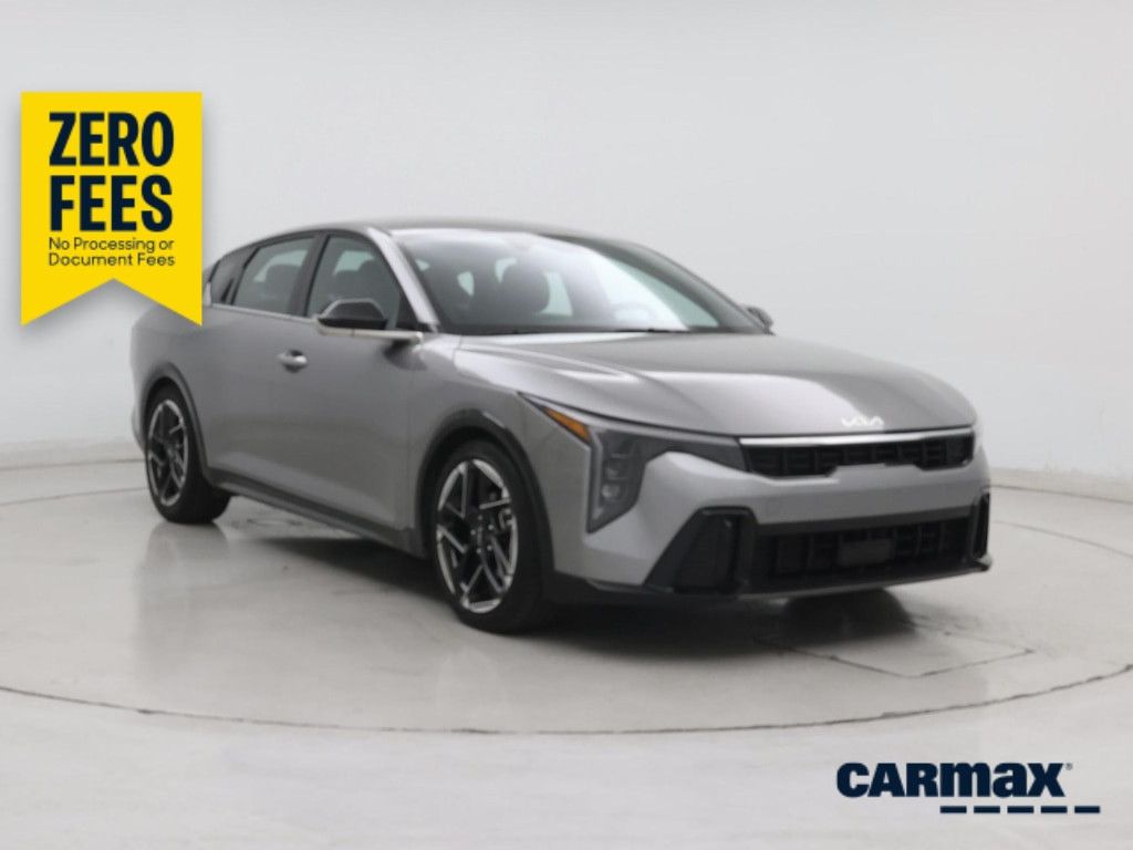 2025 Kia K4 GT Line