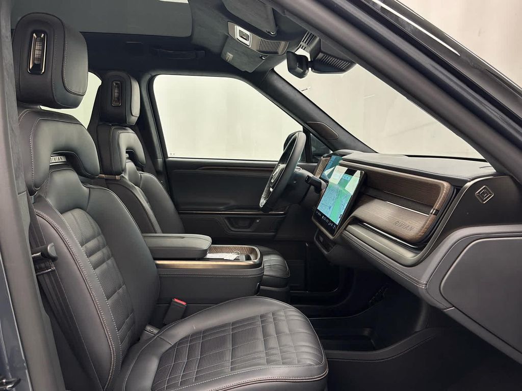 2025 RIVIAN R1S - photo 37