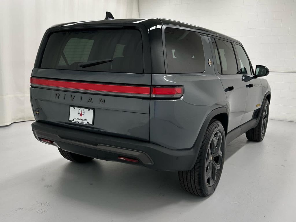 2025 RIVIAN R1S - photo 11