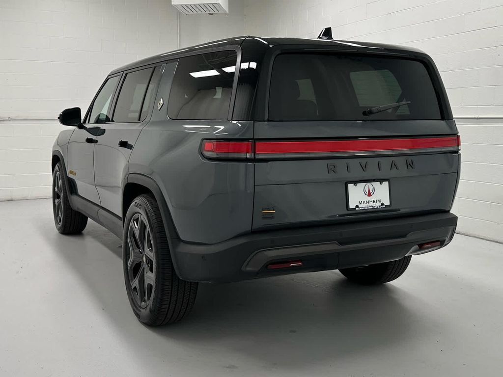 2025 RIVIAN R1S - photo 15