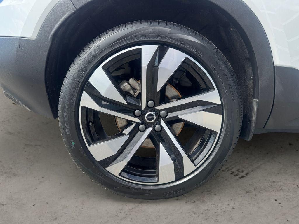 2024 VOLVO XC40 - photo 9