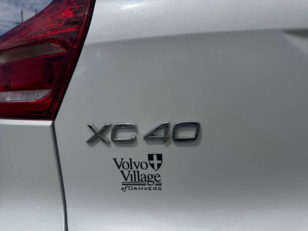 2024 VOLVO XC40 - photo 10