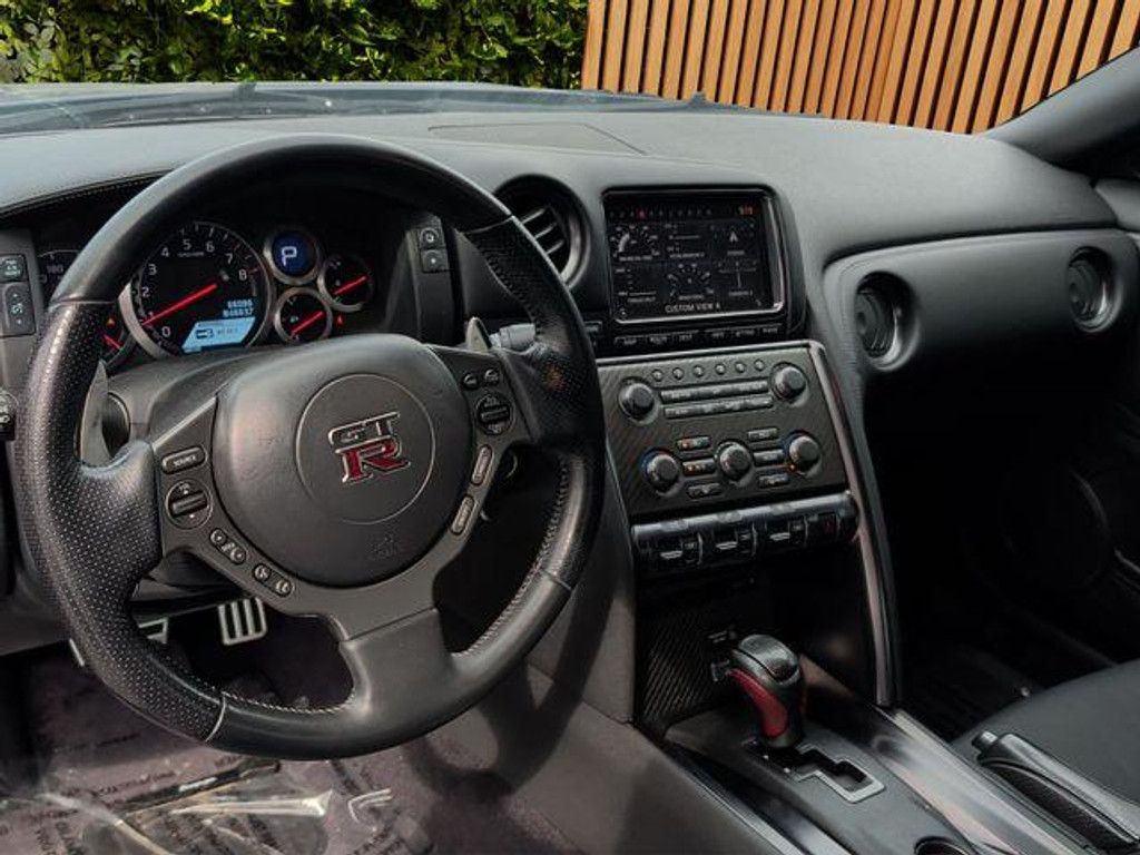 2013 NISSAN GT-R - photo 25