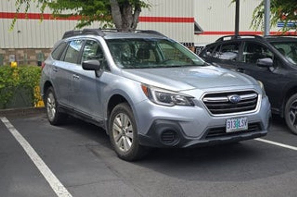 2018 SUBARU Outback - photo 2