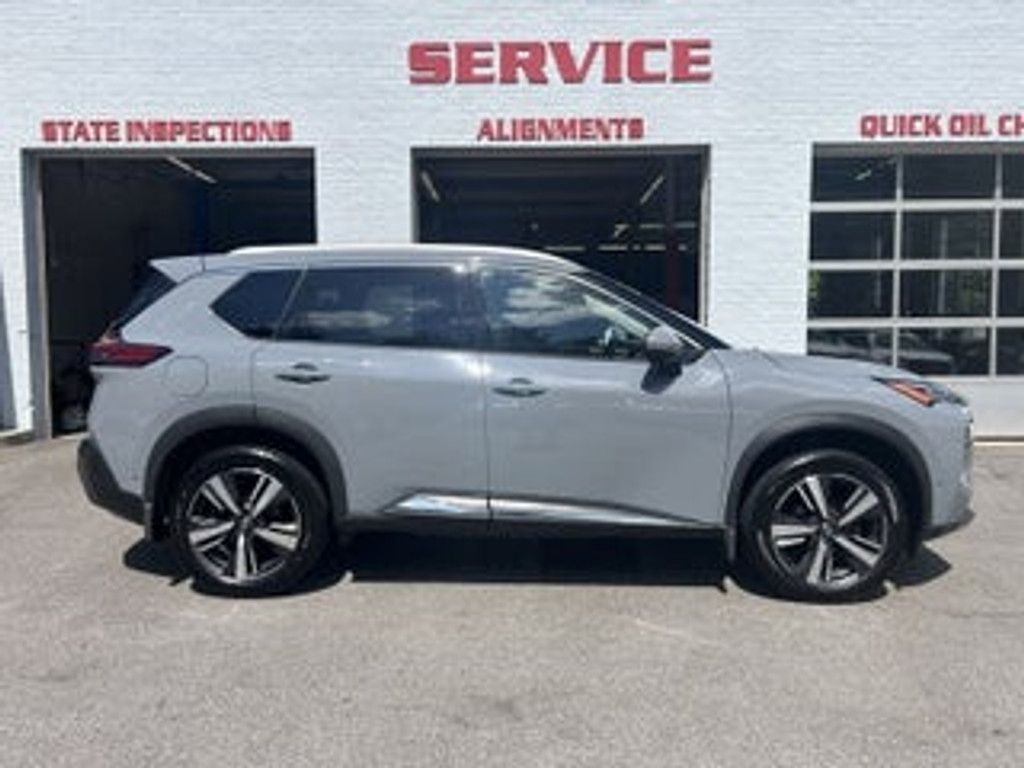 2023 Nissan Rogue SV