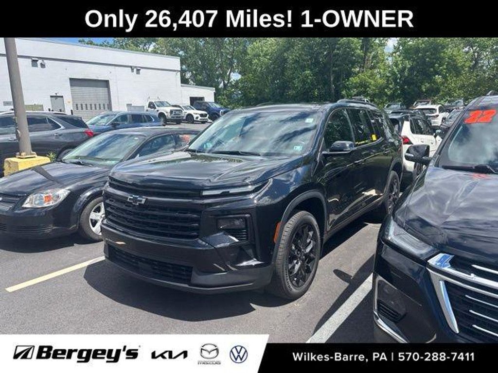 2025 Chevrolet Traverse LT
