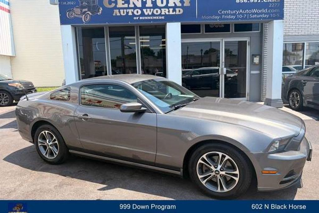 2013 Ford Mustang V6 Premium